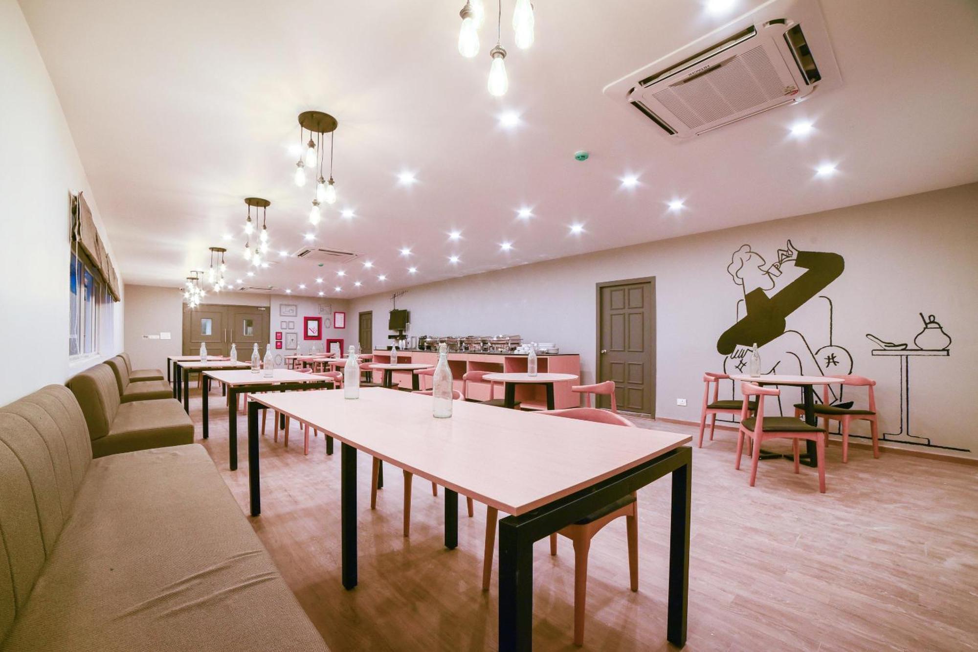צ'נאי Townhouse 211 Laguna Ecr Near Juhu Beach מראה חיצוני תמונה